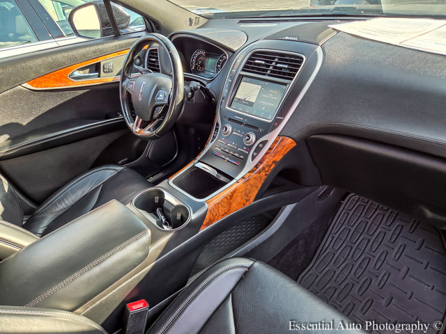 Vehicle image 15 of 38