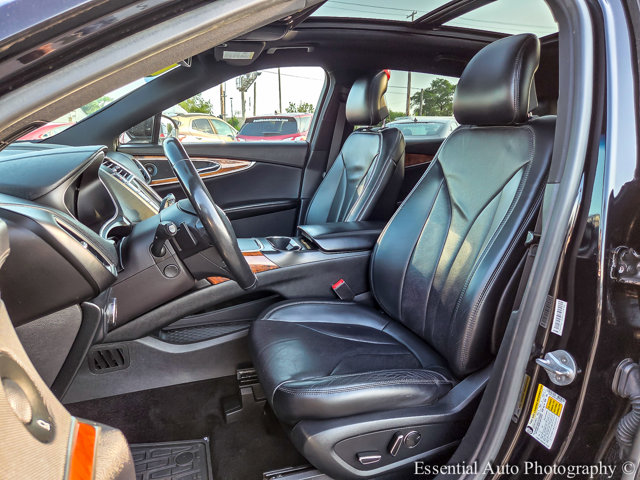Vehicle image 12 of 38