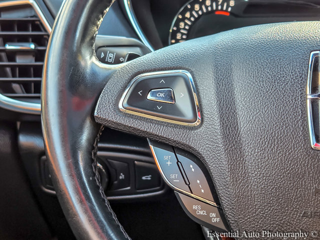 Vehicle image 19 of 38