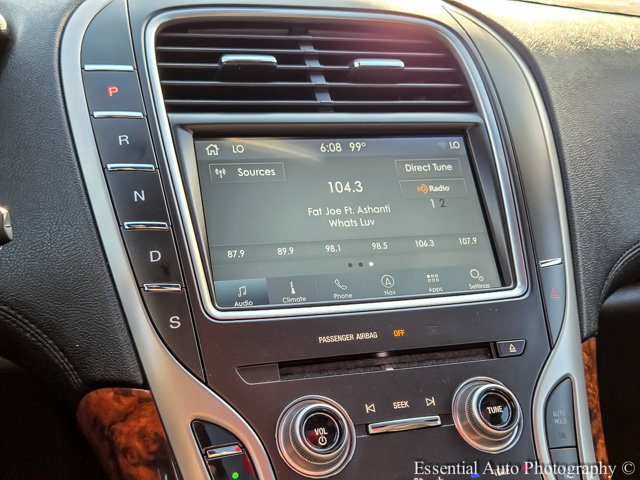 Vehicle image 23 of 38