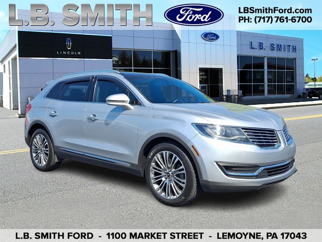 2016 Lincoln MKX Reserve Image 2 of 34