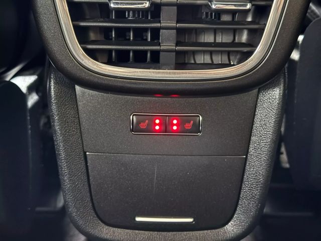 Vehicle image 27 of 58
