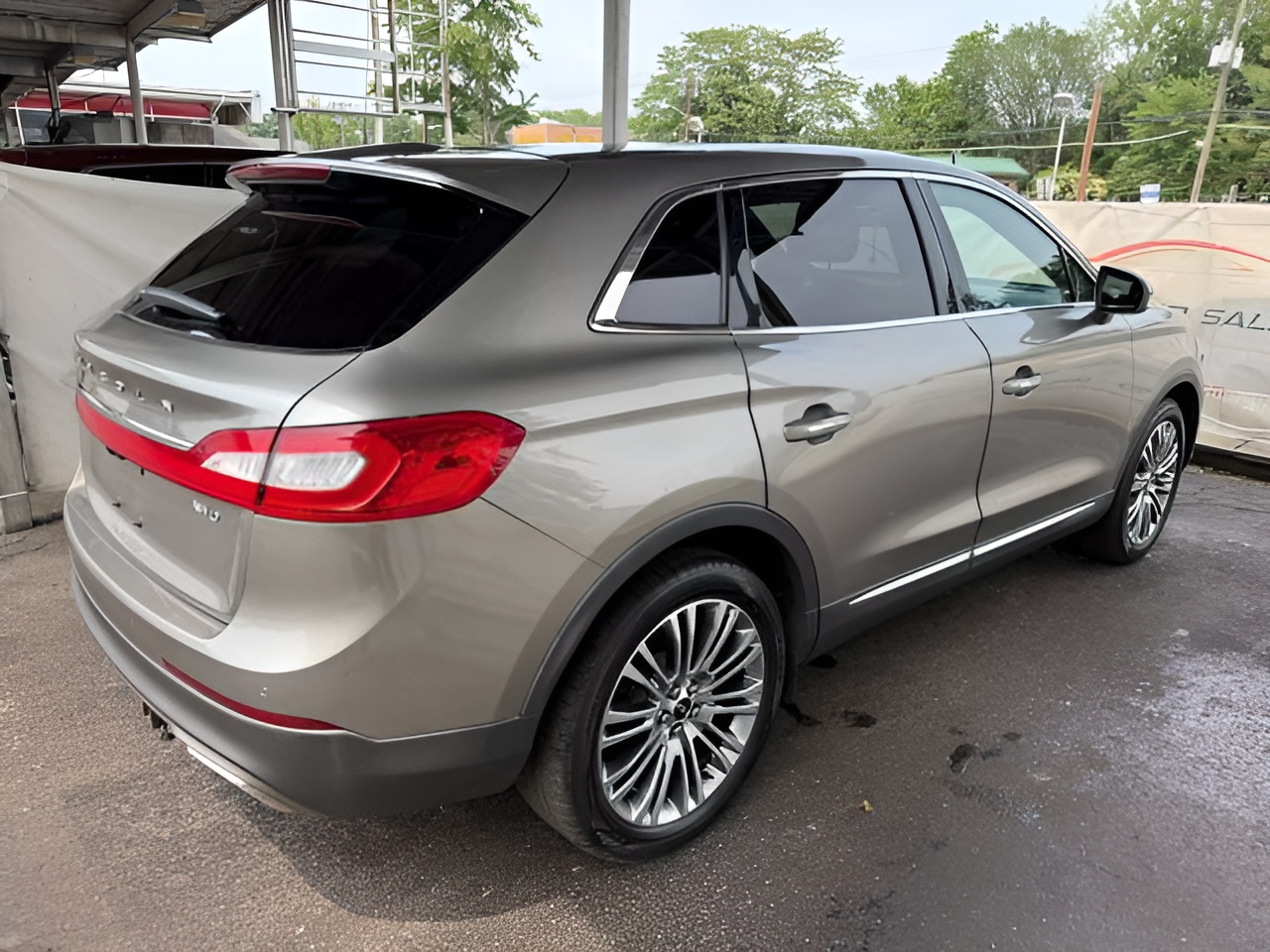 Vehicle image 55 of 58
