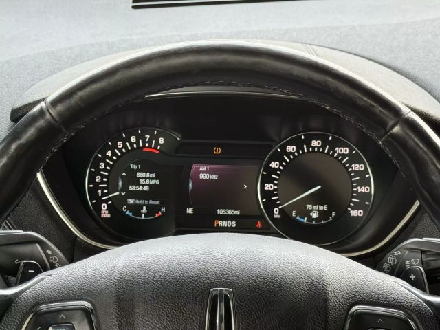 Vehicle image 36 of 58