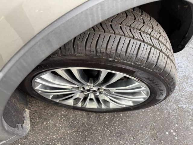 Vehicle image 45 of 58