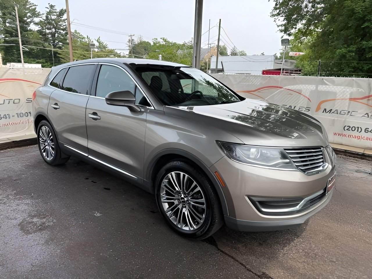Vehicle image 52 of 58