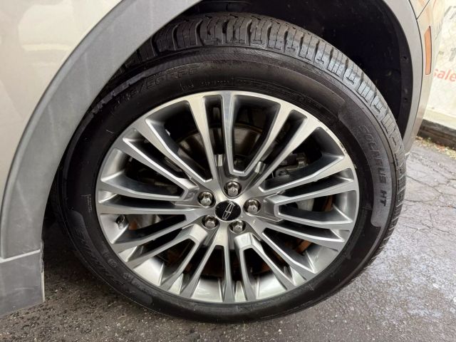 Vehicle image 46 of 58