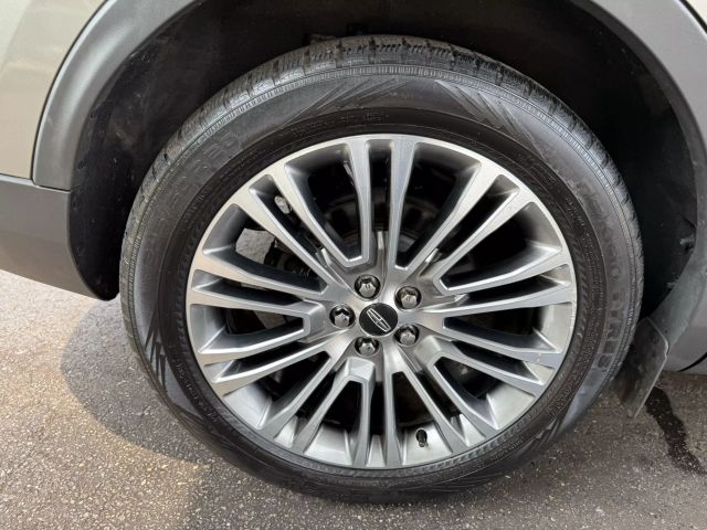 Vehicle image 44 of 58