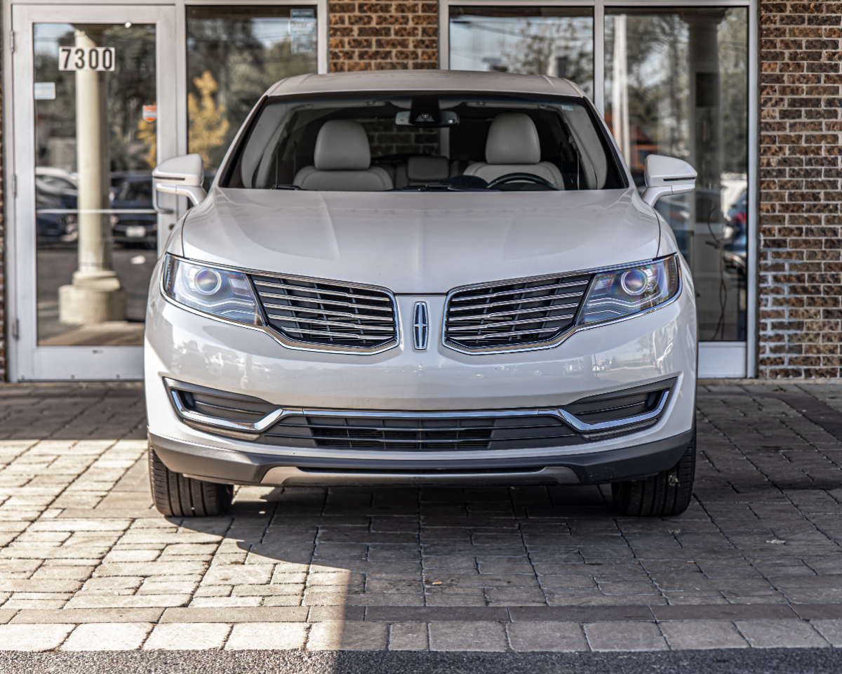 Vehicle image 3 of 41
