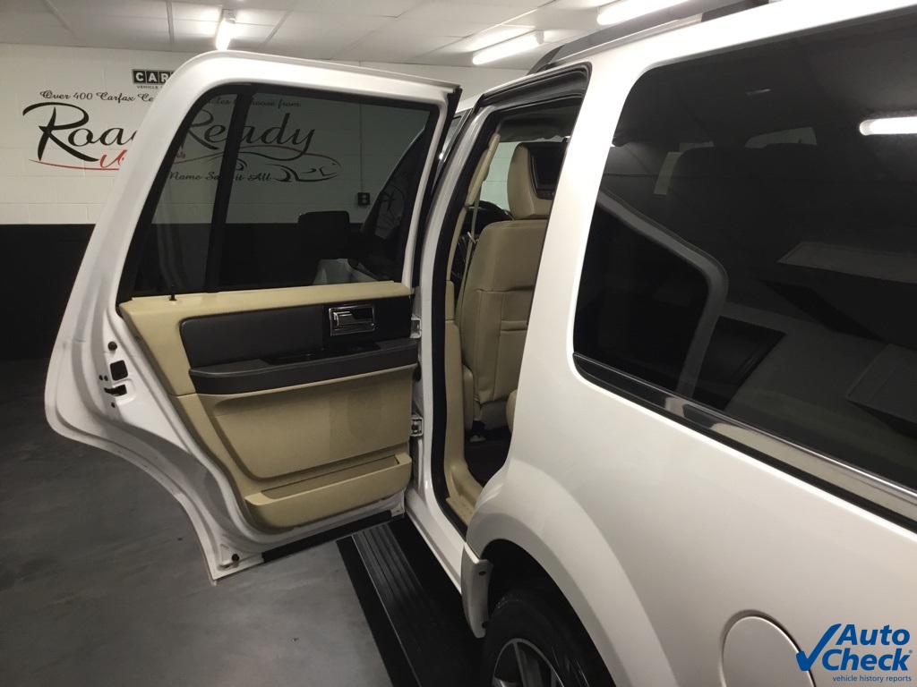 Vehicle image 51 of 56