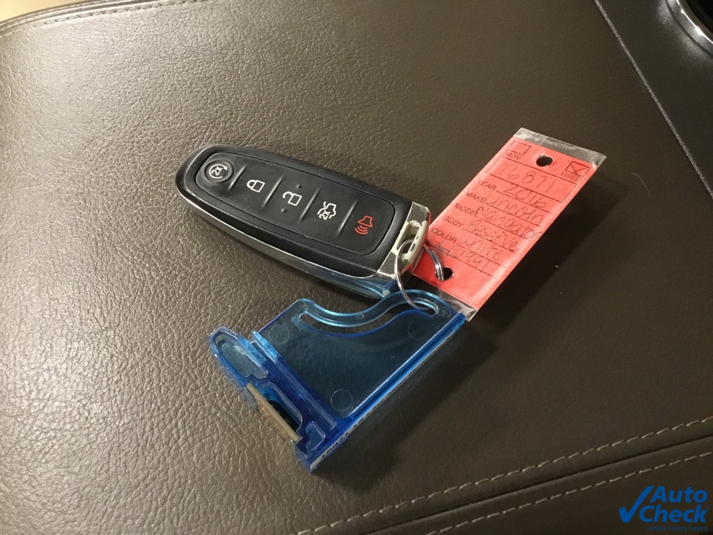 Vehicle image 41 of 56