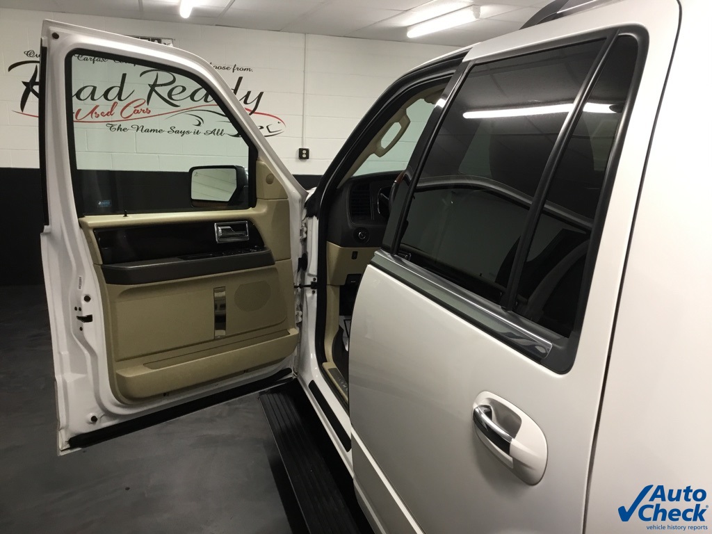 Vehicle image 52 of 56