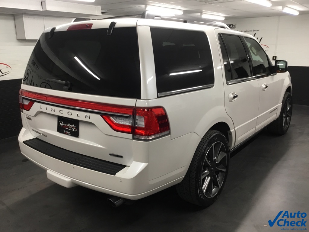 Vehicle image 8 of 56
