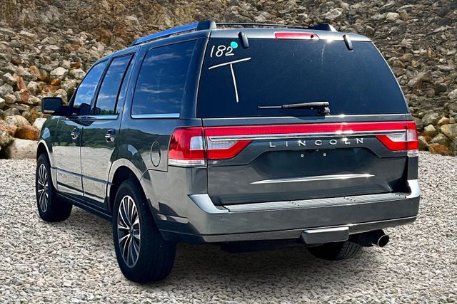 Vehicle image 6 of 33