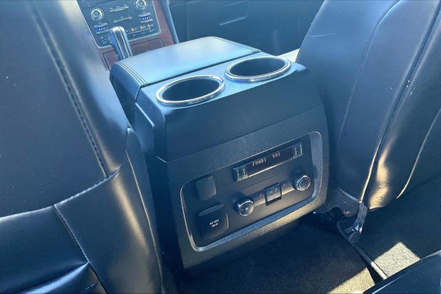 Vehicle image 24 of 33