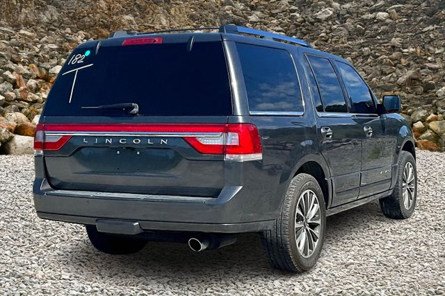 Vehicle image 4 of 33
