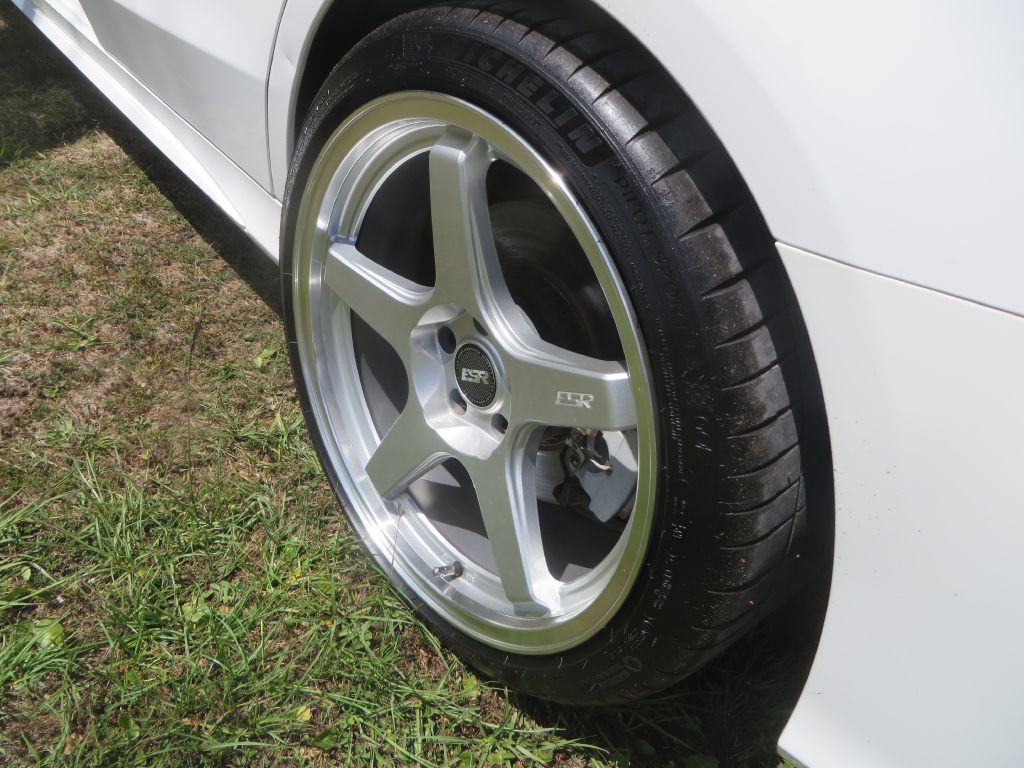 Vehicle image 23 of 24