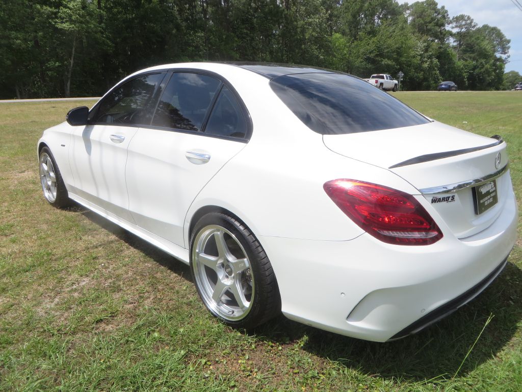 Vehicle image 6 of 24