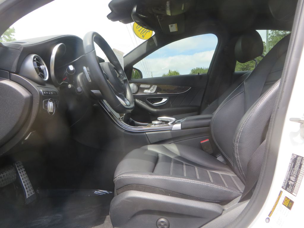 Vehicle image 9 of 24