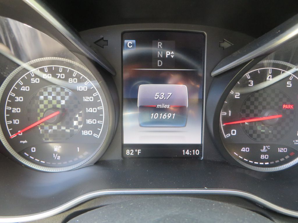 Vehicle image 16 of 24
