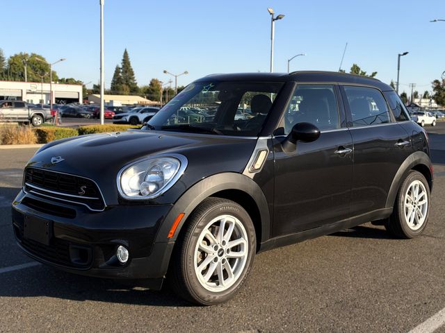2016 MINI Cooper Countryman S Image 1 of 27