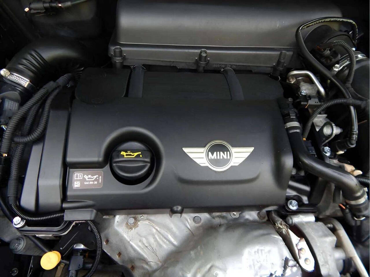 2016 MINI Cooper Countryman S Image 11 of 59