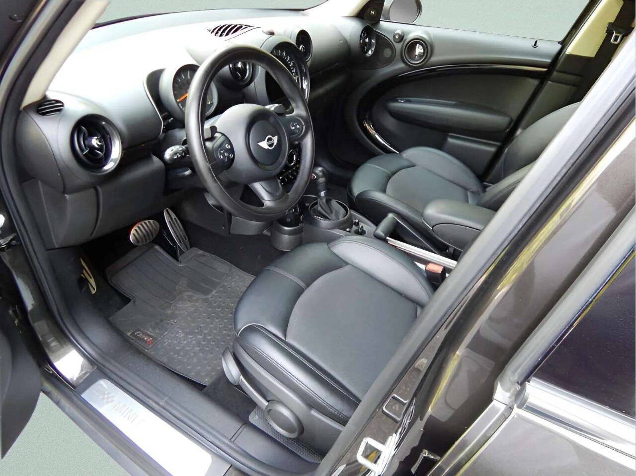 2016 MINI Cooper Countryman S Image 45 of 59