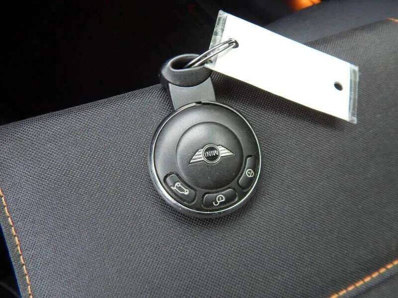 2016 MINI Cooper Countryman S Image 32 of 59