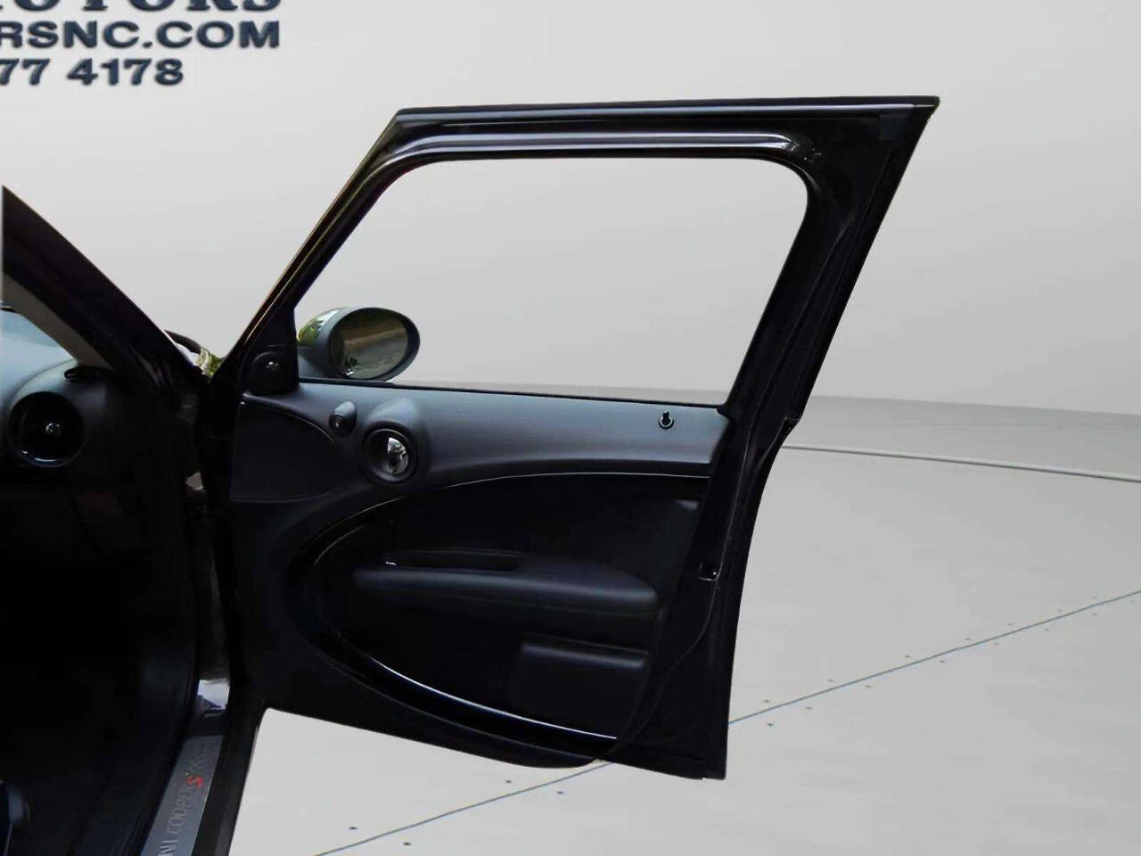 2016 MINI Cooper Countryman S Image 25 of 59