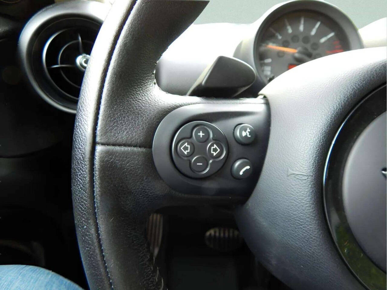 2016 MINI Cooper Countryman S Image 58 of 59