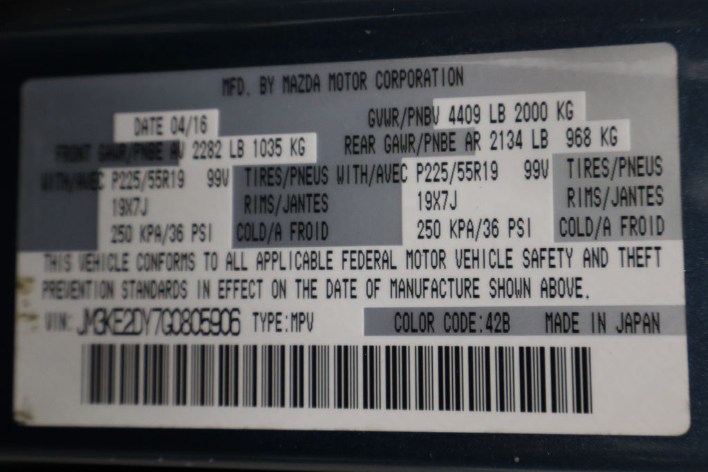 Vehicle image 18 of 40