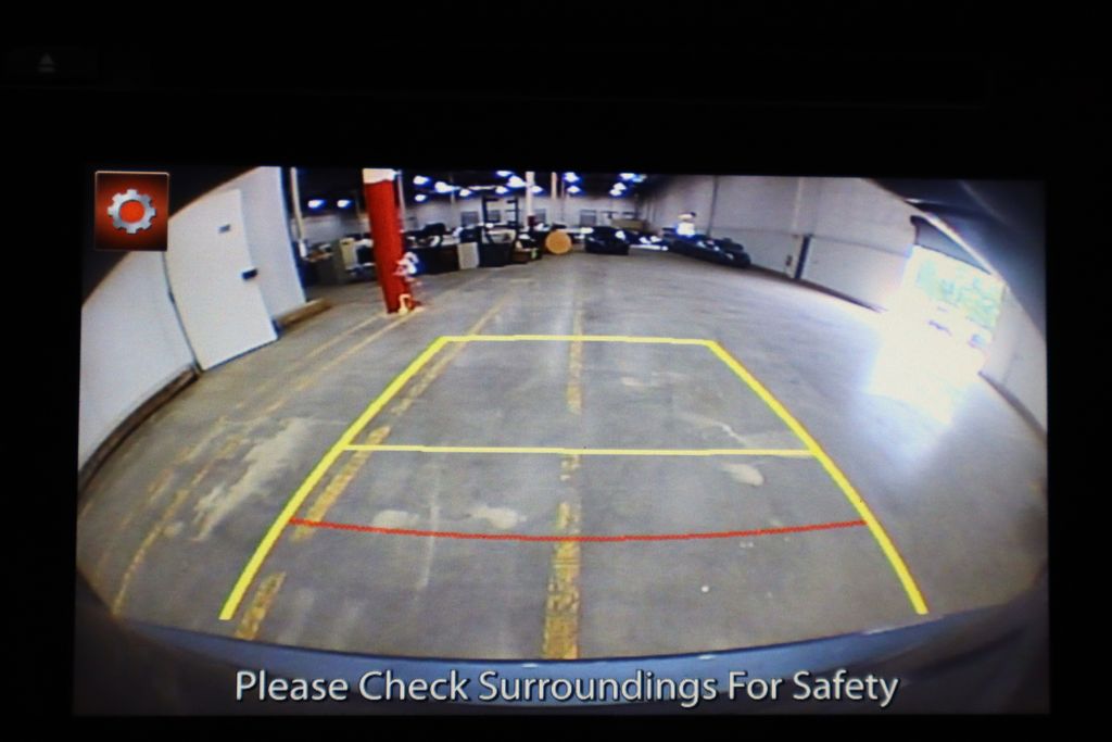 Vehicle image 8 of 40