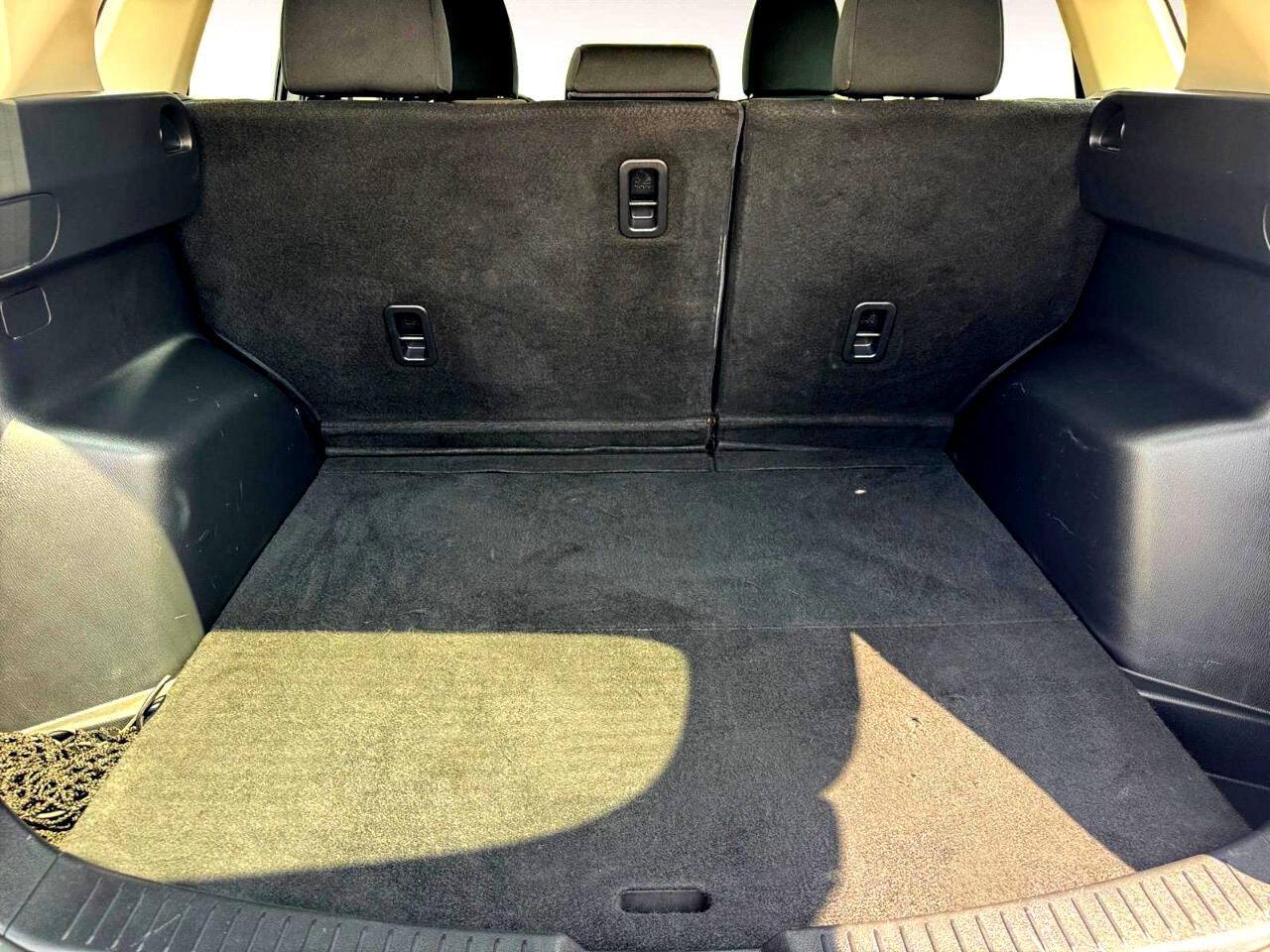 Vehicle image 27 of 36
