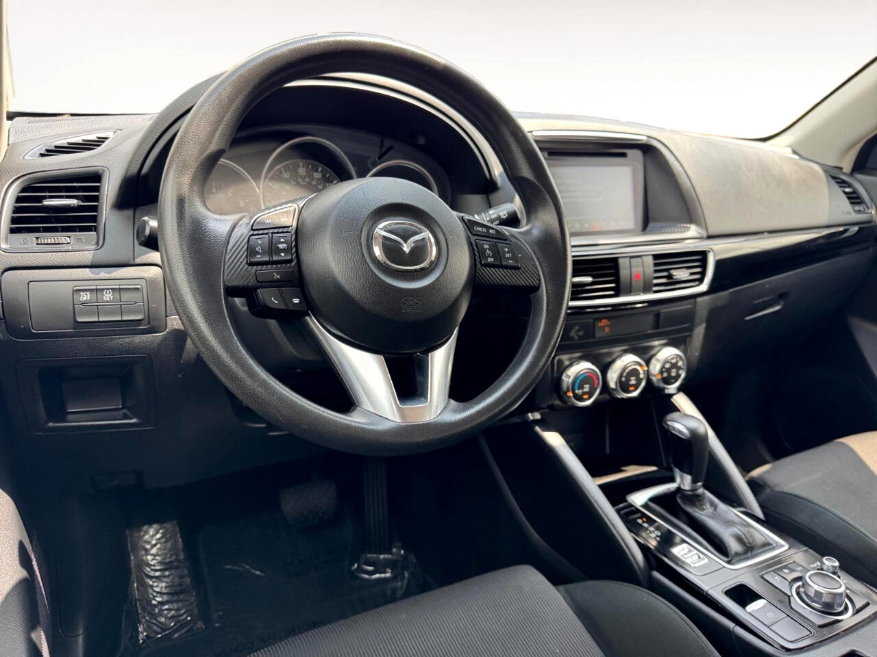 Vehicle image 21 of 36