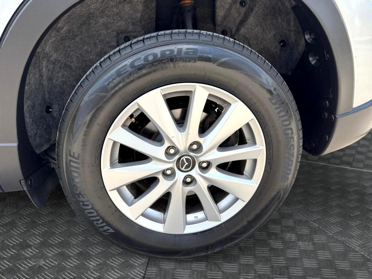 Vehicle image 15 of 36