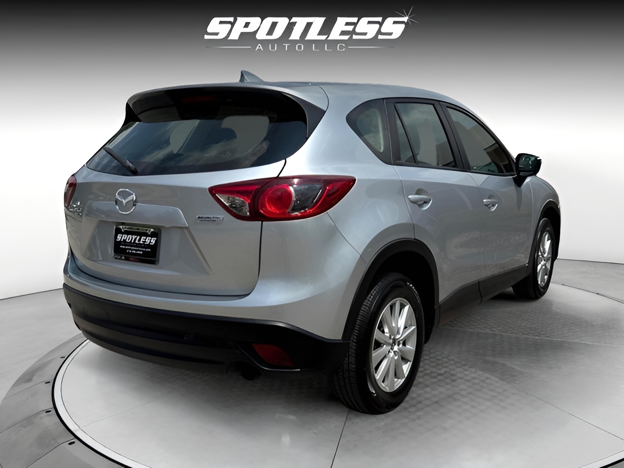 Vehicle image 33 of 36