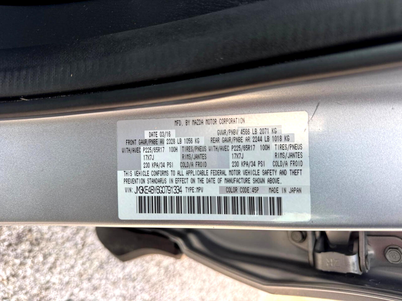 Vehicle image 17 of 36