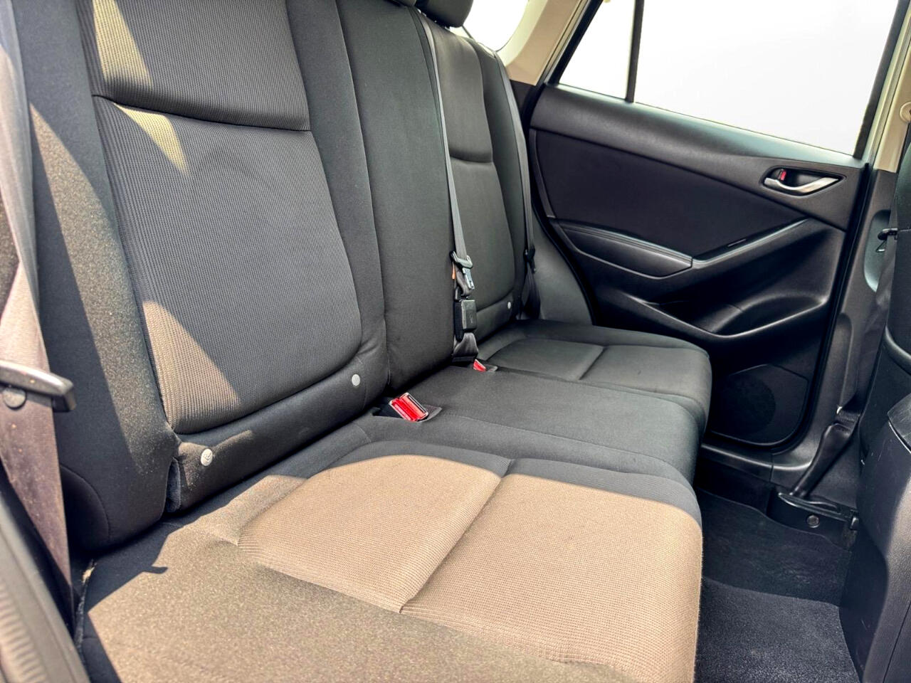 Vehicle image 26 of 36
