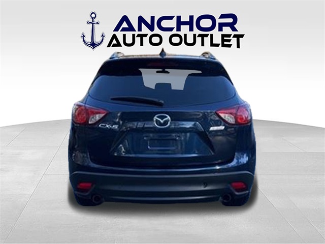 Vehicle image 5 of 44