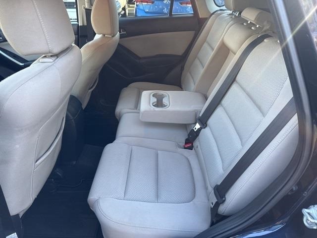 Vehicle image 20 of 44