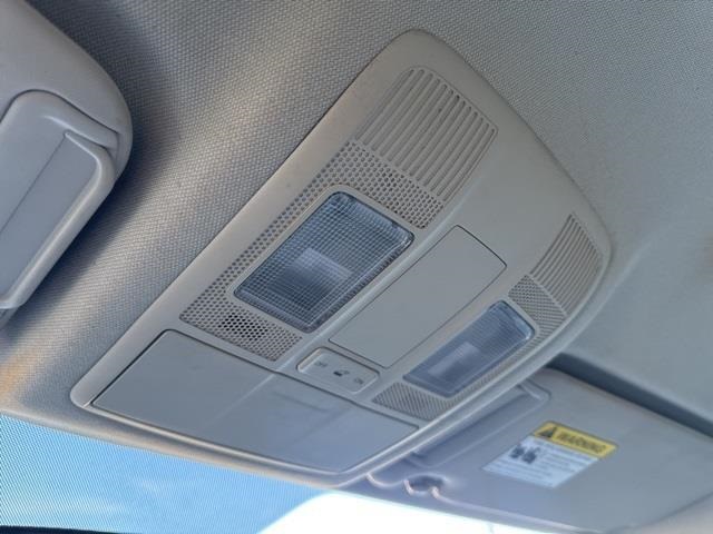 Vehicle image 40 of 44