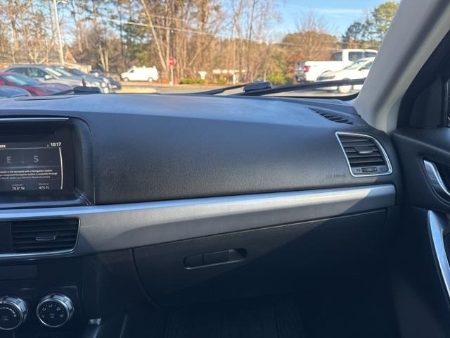 Vehicle image 26 of 44