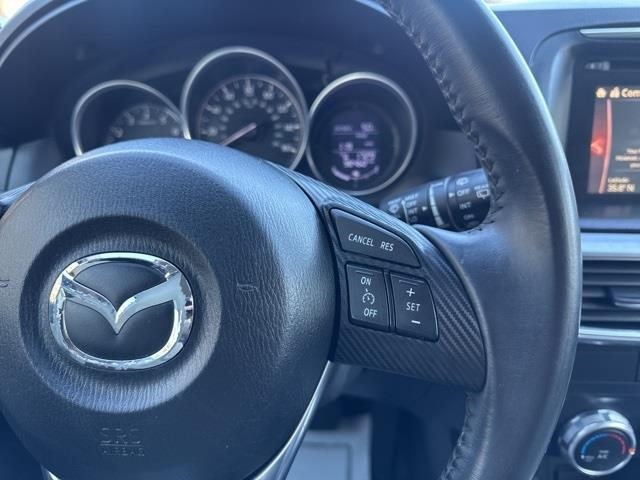 Vehicle image 28 of 44