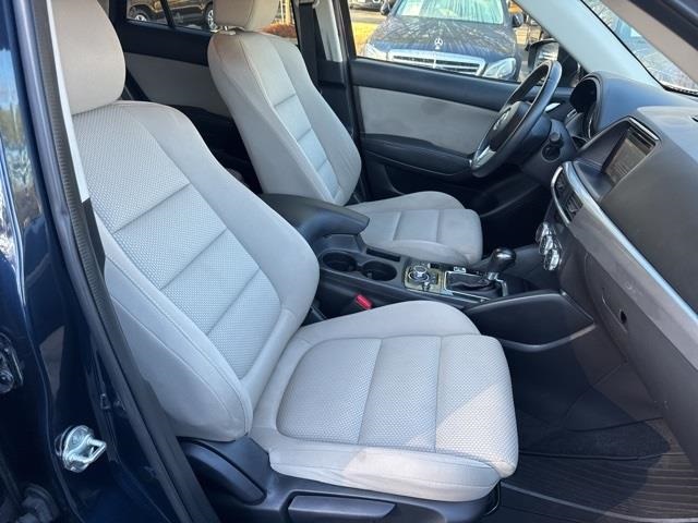 Vehicle image 22 of 44
