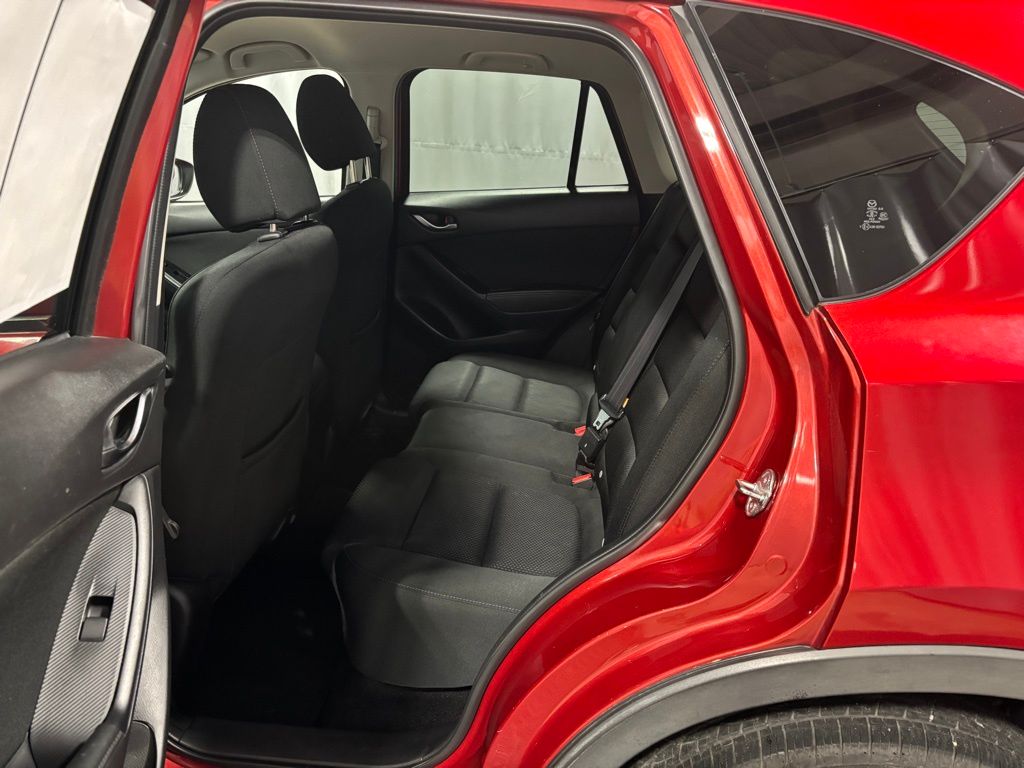 Vehicle image 18 of 31