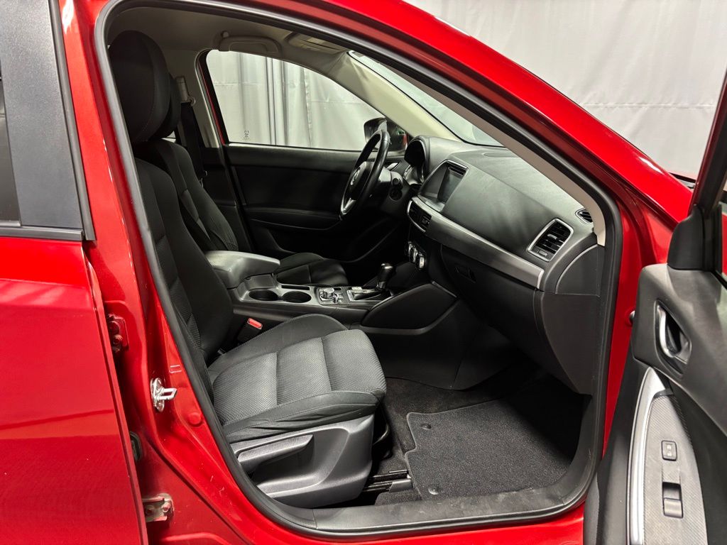 Vehicle image 15 of 31