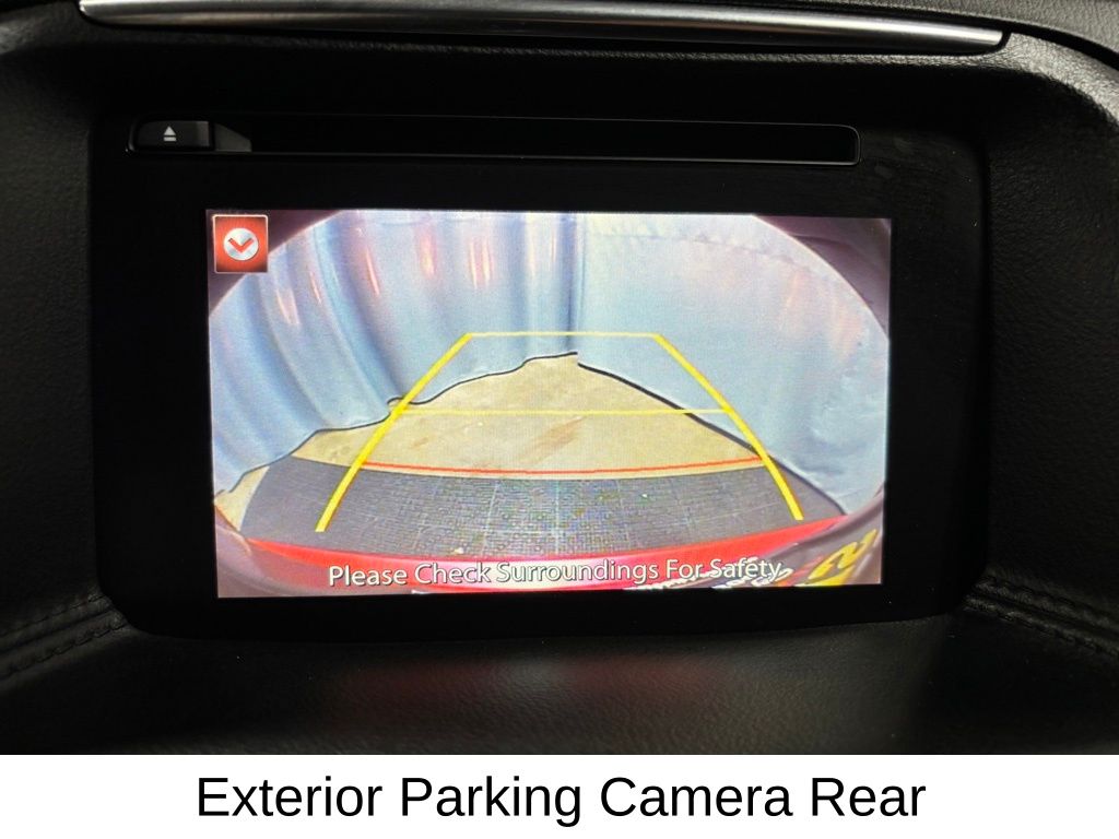 Vehicle image 10 of 31