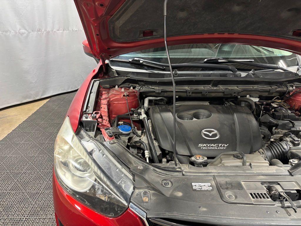 Vehicle image 21 of 31