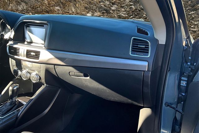 2016 Mazda CX-5 Touring Image 13 of 27