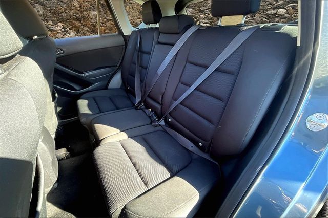 2016 Mazda CX-5 Touring Image 9 of 27